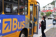 tarifa-zero-dos-onibus-em-balneario-camboriu-pode-‘acabar’-com-o-transito?-nd-explica