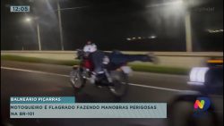 motoqueiro-e-flagrado-fazendo-manobras-perigosos-na-br-101