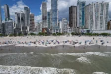 hoteis-e-aeroporto-do-litoral-norte-preveem-alto-numero-de-turistas-em-feriado-da-independencia