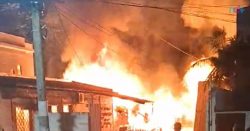 video:-incendio-destroi-3-chales-e-casa-em-balneario-camboriu