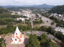 top-10:-cidade-de-sc-possui-um-apartamento-para-cada-9-casas,-diz-ibge