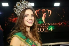 miss-santa-catarina-terra-2024-e-escolhida-no-centreventos-de-itajai