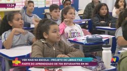 educacao-inclusiva:-projeto-de-libras-beneficia-estudantes-em-balneario-camboriu