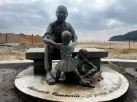 estatua-historica-de-joao-goulart-e-reposicionada-em-balneario-camboriu